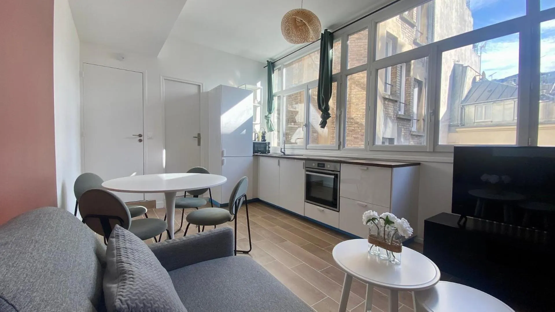 Appartement Confortable Proche Grands Boulevard 4P Paris 0*,